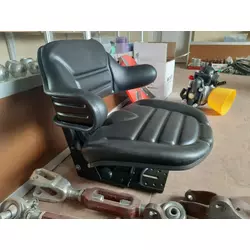 Сидіння на трактор МТЗ універсальне